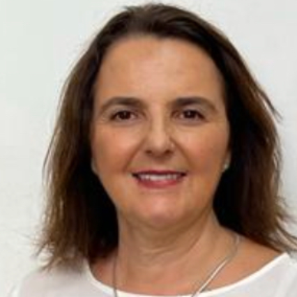 Cláudia Cruvinel Câmara