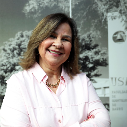 Patrícia Abreu Pinheiro Crenitte